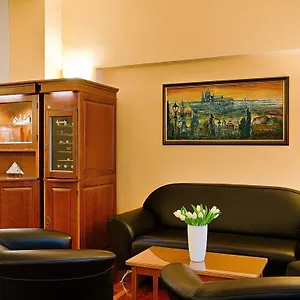 3* Hotel Cloister